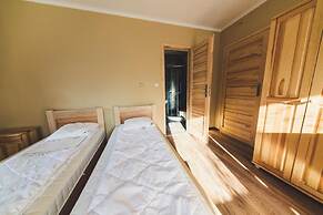 Pokoje i Apartamenty Nad Potokiem