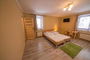 Pokoje i Apartamenty Nad Potokiem