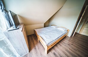 Pokoje i Apartamenty Nad Potokiem