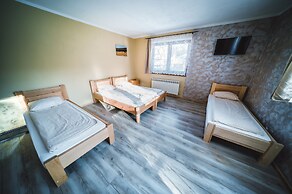 Pokoje i Apartamenty Nad Potokiem