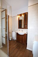 Unique Luxury Apartment and Rooms