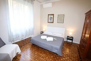 Unique Luxury Apartment and Rooms