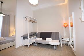 Unique Luxury Apartment and Rooms