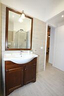 Unique Luxury Apartment and Rooms