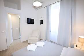 Unique Luxury Apartment and Rooms