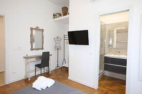 Unique Luxury Apartment and Rooms