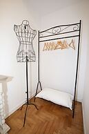 Unique Luxury Apartment and Rooms