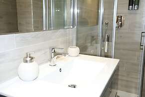 Unique Luxury Apartment and Rooms