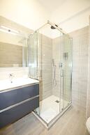 Unique Luxury Apartment and Rooms