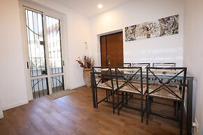 Unique Luxury Apartment and Rooms