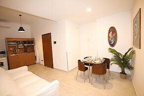 Unique Luxury Apartment and Rooms