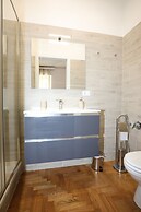 Unique Luxury Apartment and Rooms