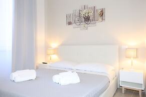 Unique Luxury Apartment and Rooms