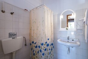 Andreas Pool Complex