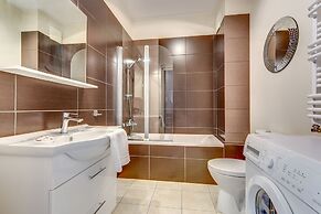 Grand Apartments - Aqua