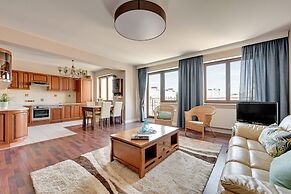 Grand Apartments - Aqua