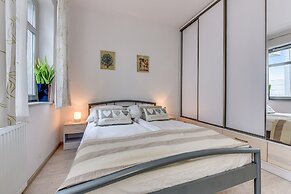 Grand Apartments - Aqua