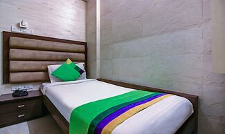 Treebo Lake Bloom Powai