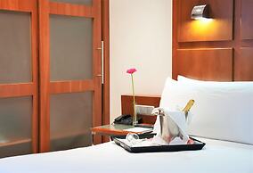Port Azafata Valencia Hotel