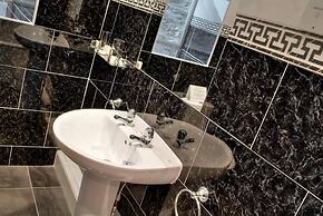 The Old White Lion Hotel