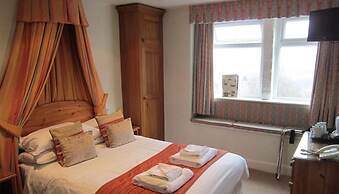 The Old White Lion Hotel