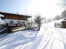 Apartment in Huttau Near ski Area