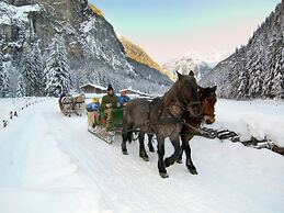 Apartment in Huttau Near ski Area