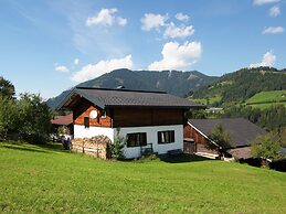 Lush Holiday Home in Hüttau near Ski Area