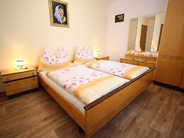 Cozy Apartment in Sankt Johann im Pongau near Ski Area