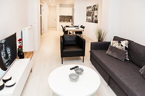 Modern Glamorous Apt in Athens DT