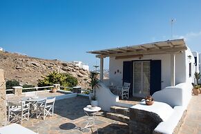 Villa Anemoessa Olive Green with Pool