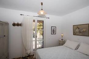 Villa Anemoessa Olive Green with Pool