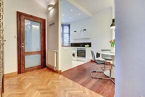 Grand Apartments - Brooklyn