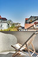 Grand Apartments - Brooklyn