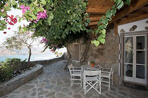 Villa Anemoessa Royal Violet with pool