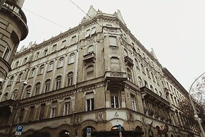 József - Group Apartment with Sauna