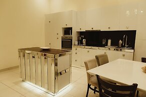 József - Group Apartment with Sauna