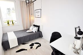 M11 Outstanding Apartment with Balcony