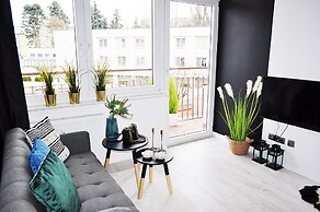 M11 Outstanding Apartment with Balcony