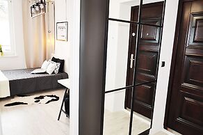 M11 Outstanding Apartment with Balcony