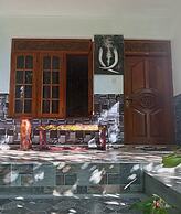 toropi homestay