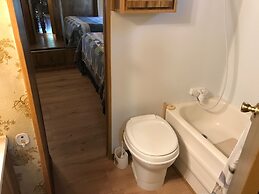Grandview Cabins & RV Resort