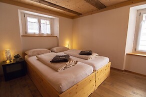 Sust lodge