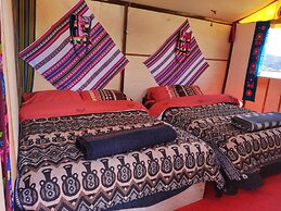 Uros Quechua Lodge
