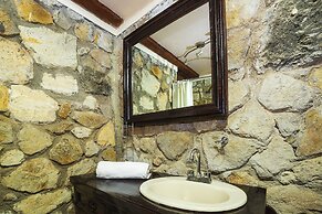 Capital O Cabañas El Rincón