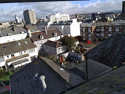 Lamplighter Guesthouse