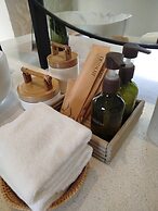 Roukh Kiri Khaoyai, The Centara Collection