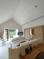 Roukh Kiri Khaoyai, The Centara Collection