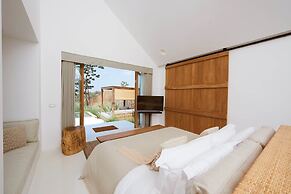 Roukh Kiri Khaoyai, The Centara Collection