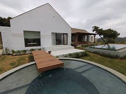 Roukh Kiri Khaoyai, The Centara Collection